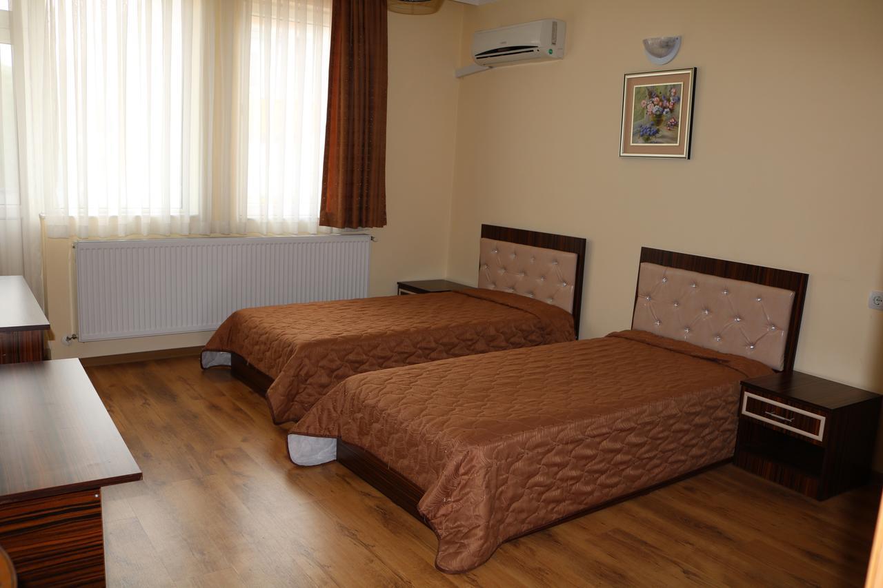 Hotel Arda Kŭrdzhali エクステリア 写真