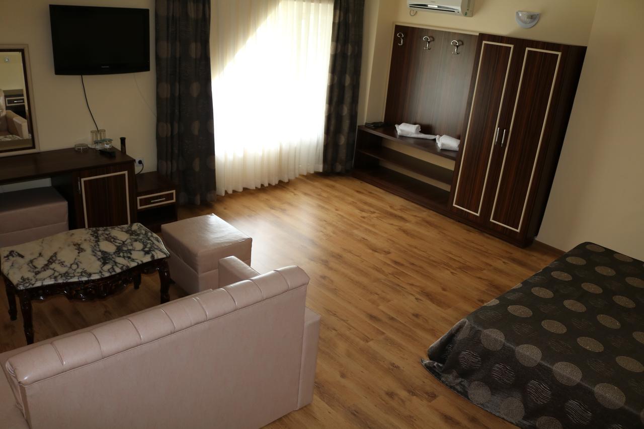 Hotel Arda Kŭrdzhali エクステリア 写真